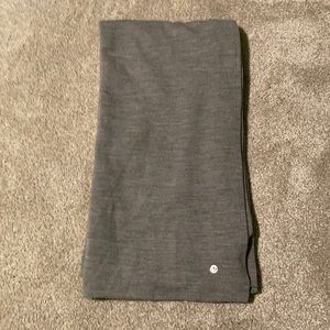 Lululemon scarf